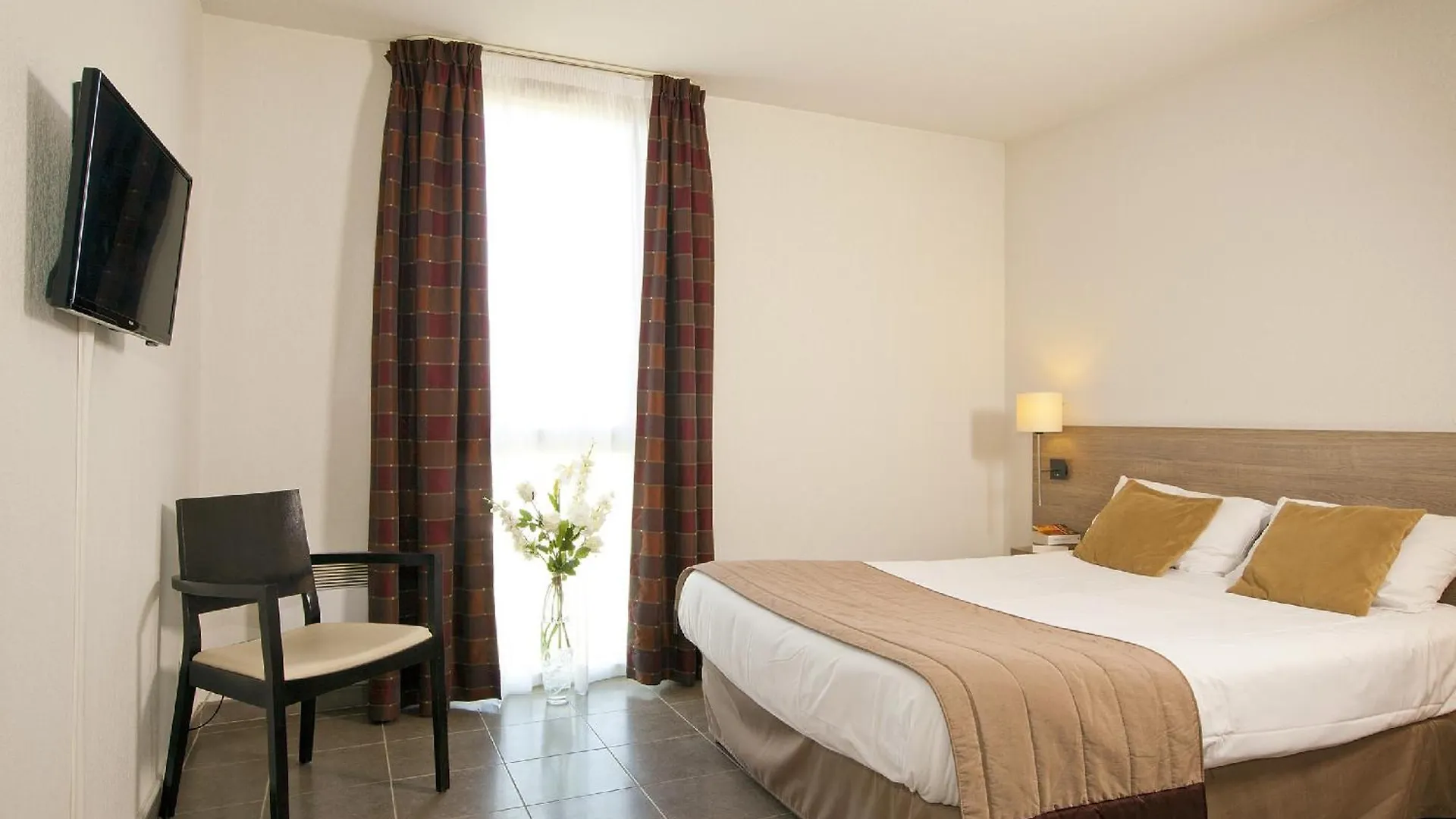 Apparthotel Sejours & Affaires Manosque Frankrike