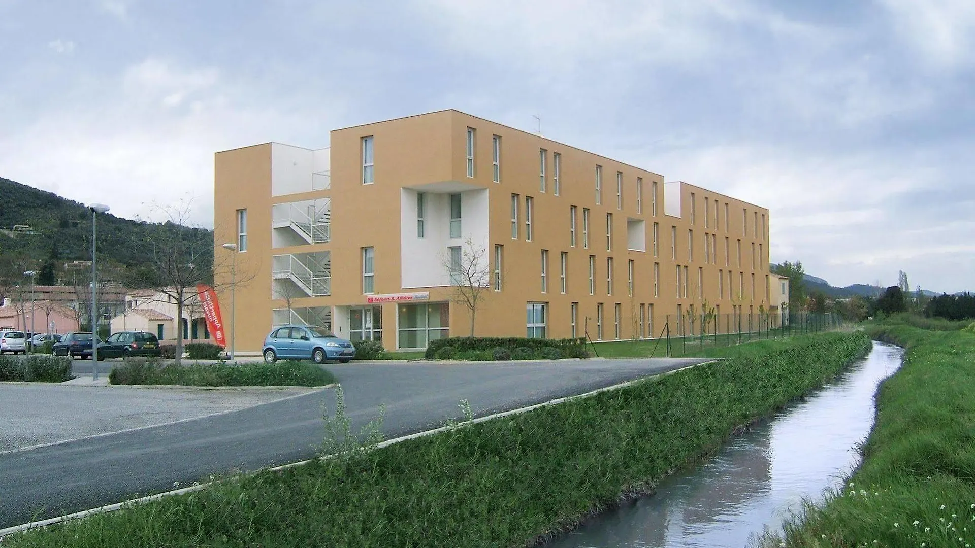 Apparthotel Sejours & Affaires Manosque