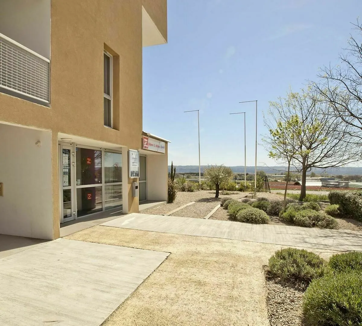 Apparthotel Sejours & Affaires Manosque 2*,